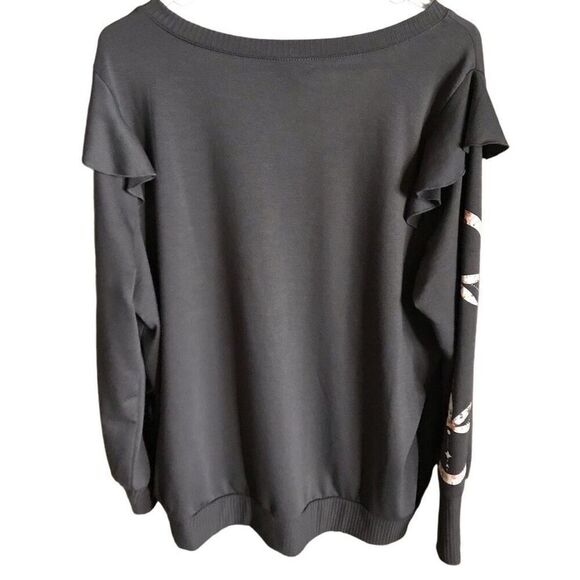 Torrid gray ruffle floral long sleeve sweater Size 1 = 1X Large - Picture 2 of 5